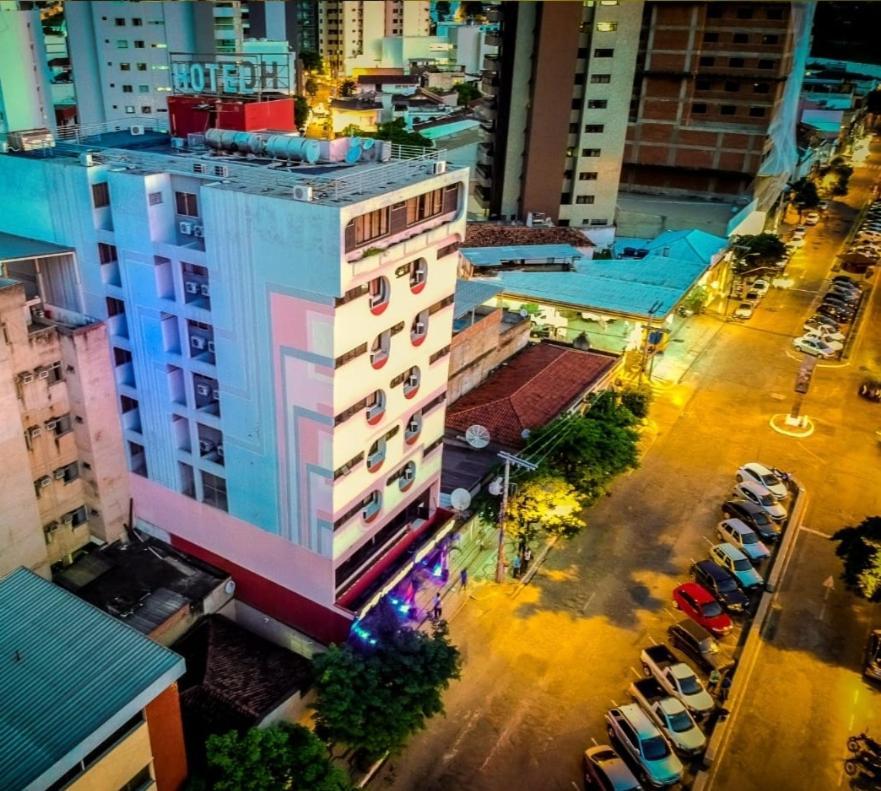 Hotel Premium Plaza Muriaé Екстериор снимка